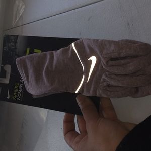 Nike spere  womrns gloves